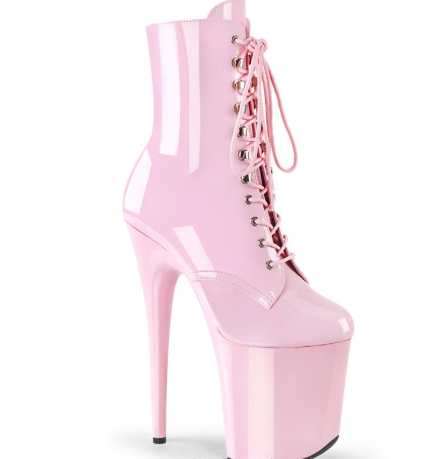 Încălțăminte Pleaser Shoes pentru a străluci pe scenă și în afara ei cu un stil îndrăzneț